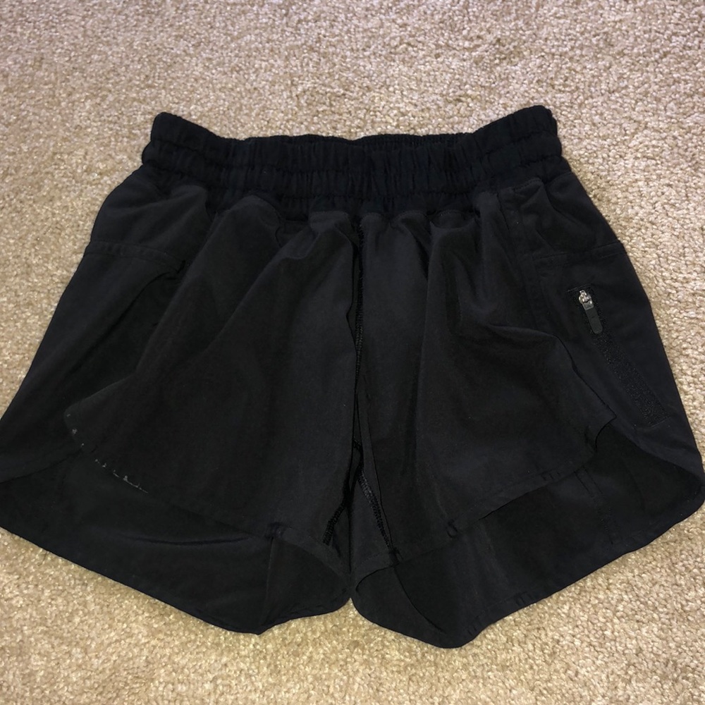 Lululemon size 4 tall shorts in black